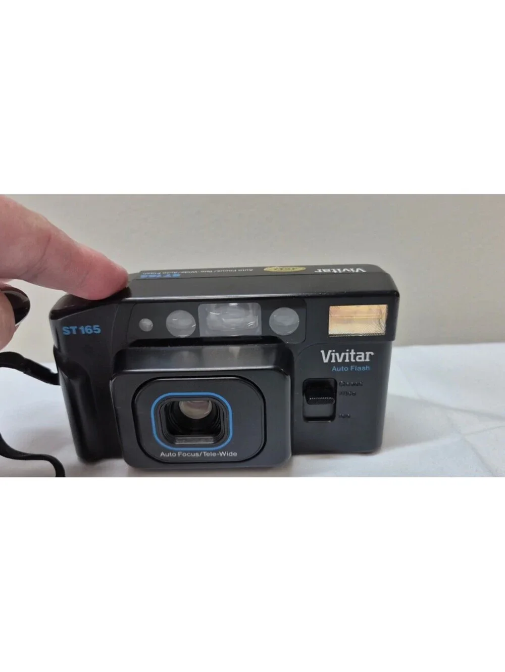 Vivitar ST165 Auto Focus Tele-Wide 35mm Film Camera with Auto Flash J39